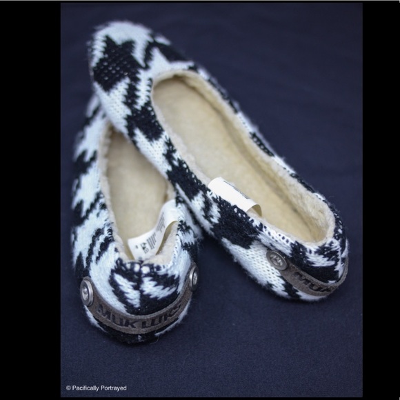 Black and white houndstooth flats size 6 - Picture 8 of 8